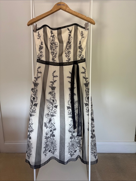 BCBGMaxAzria Dresses & Skirts - BCBGMaxAzria Strapless Ivory Dress with Black Floral Trim